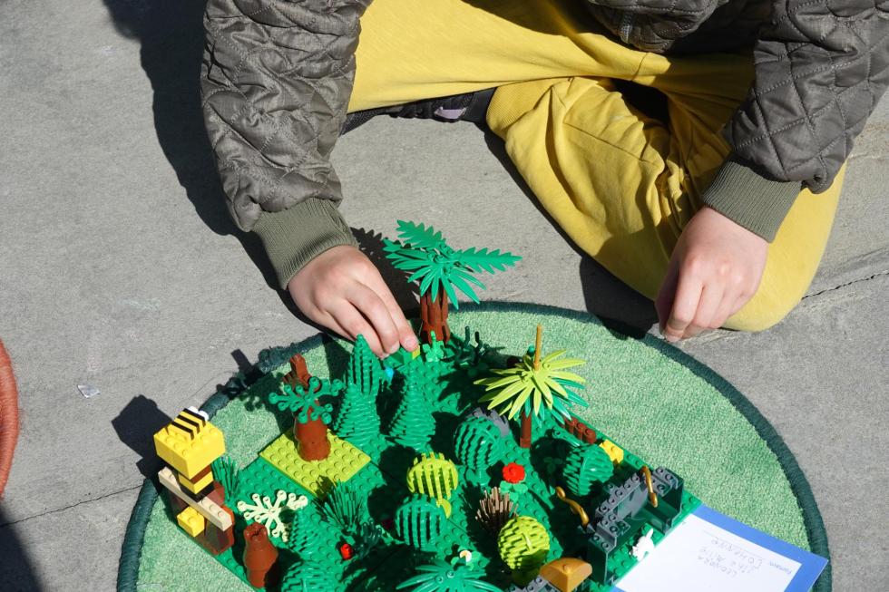 LEGO på legepladsen - Aben 