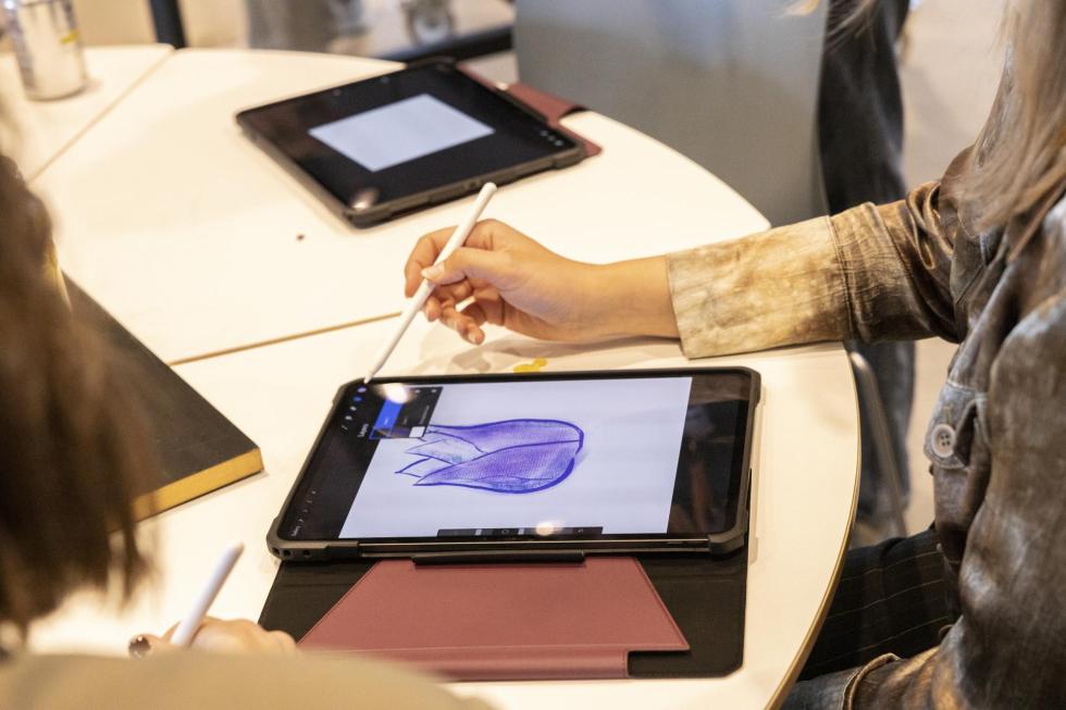 Tegn og lyt til månedens væsen