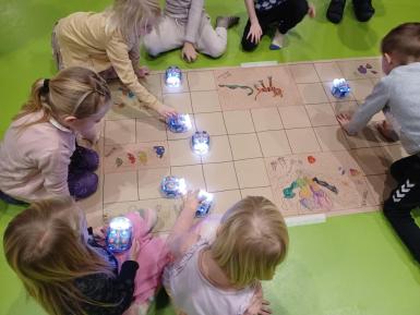 Leg med Blue-Bots 