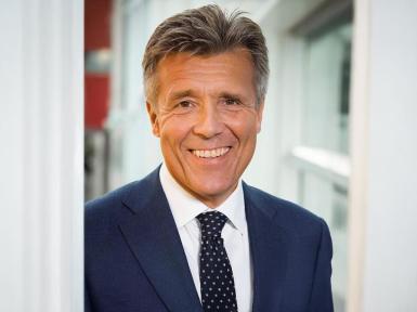 Dig, mig og magthaverne