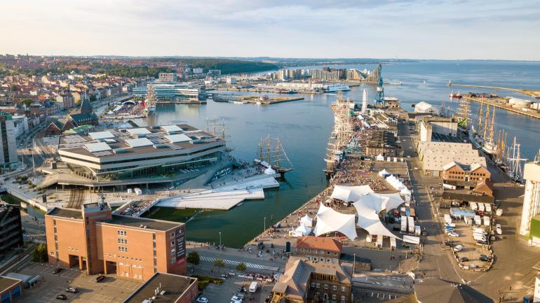 Dokk1s placering langs havnen